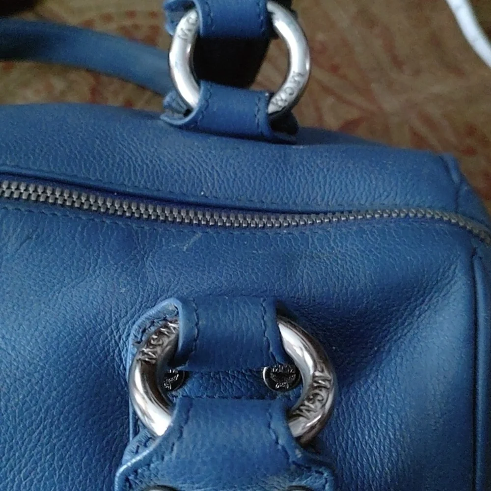 MCM papillon blue pebbled leather bag. 01709 MSRP$999 EUC - Picture 5 of 16